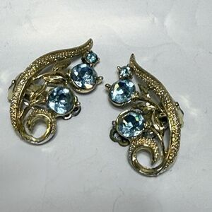 Vintage Signed Listner Blue Rhinestone Gold Tone Clip On Earrings Regency Whimsy